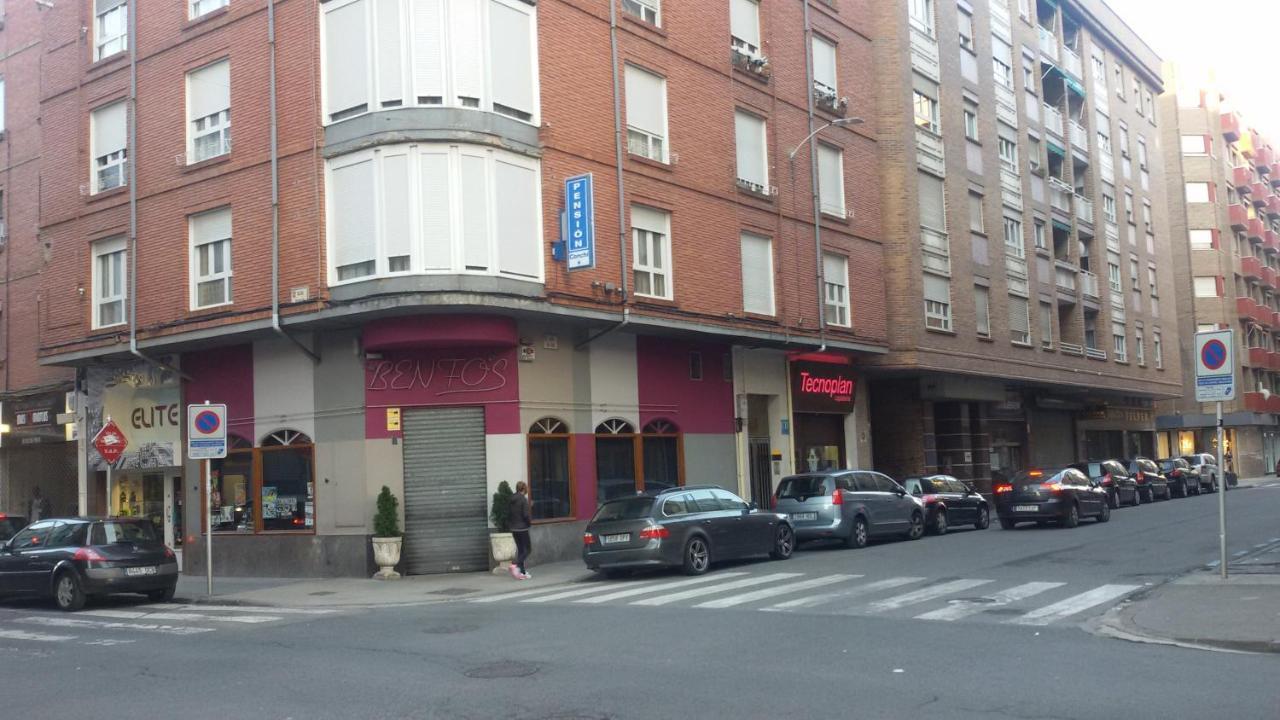 Hostal Conchi Miranda de Ebro Exteriör bild