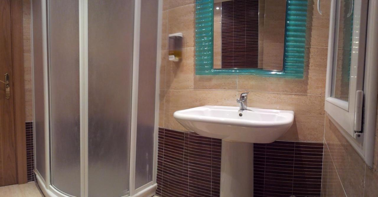 Hostal Conchi Miranda de Ebro Exteriör bild