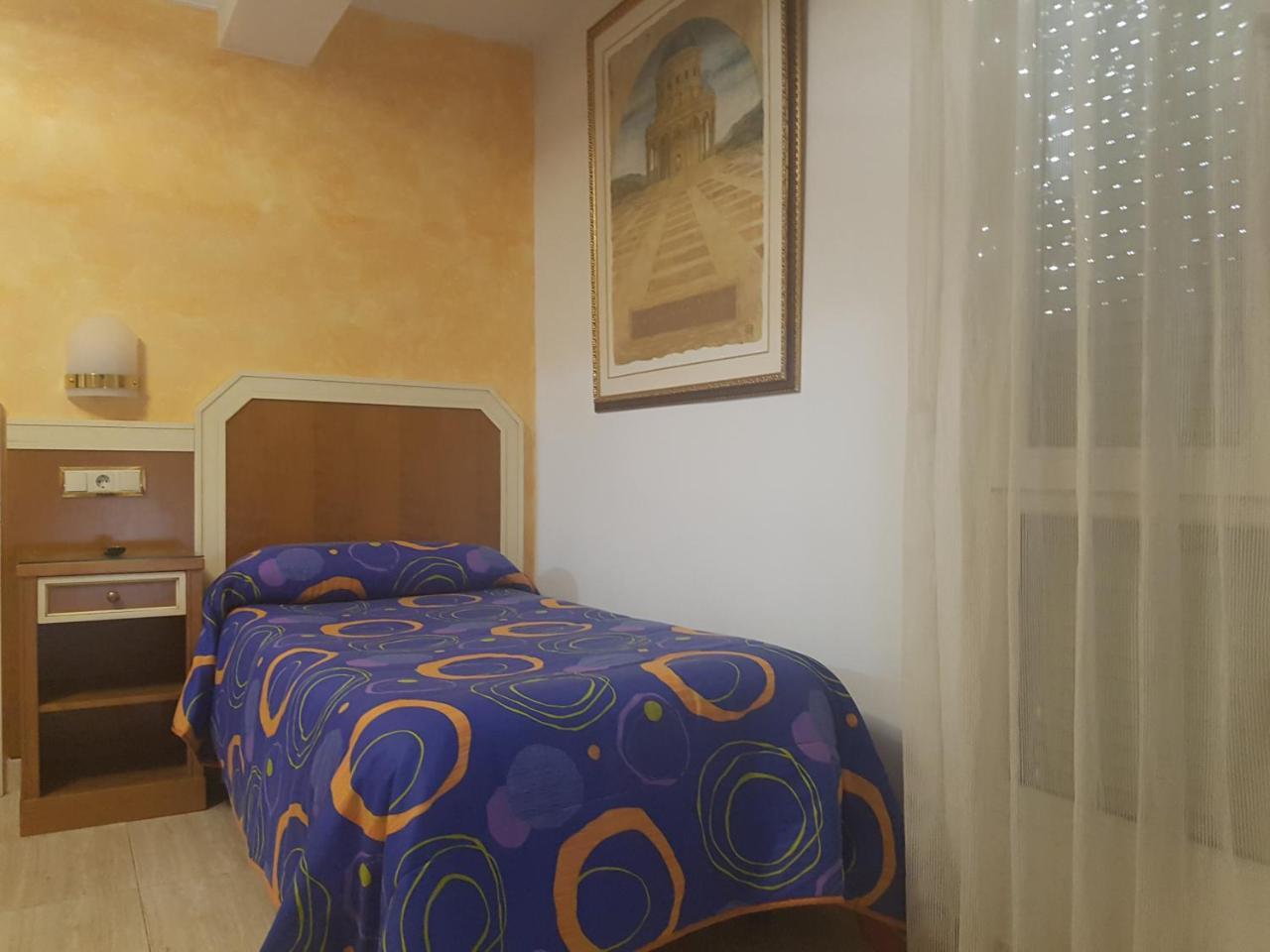 Hostal Conchi Miranda de Ebro Exteriör bild